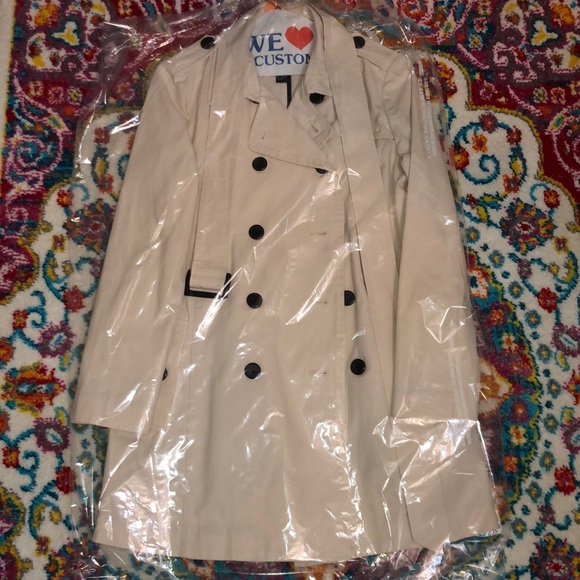 Jackets & Blazers - ✨The Essential Trench Coat!